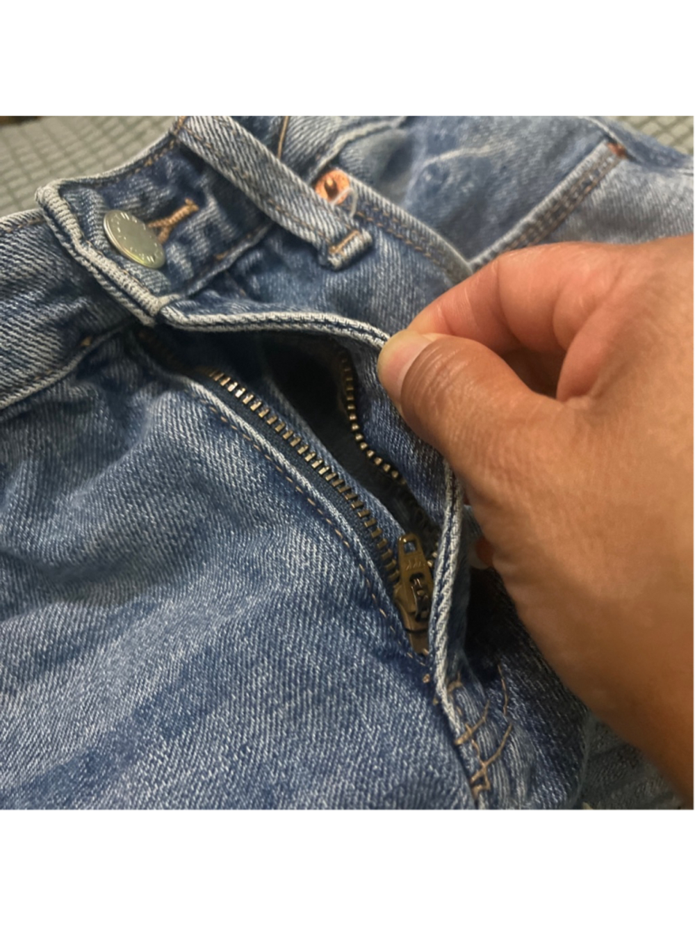 Women's JUSTUSA Blue Distressed Jean Shorts S - Picture 4 of 4